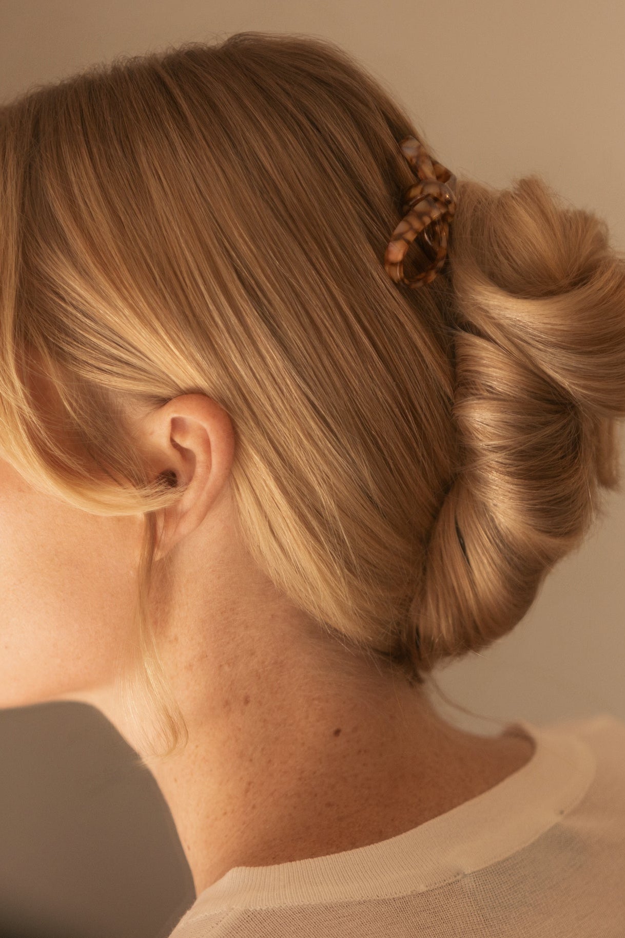 Pic à chignon noeud cannelle
