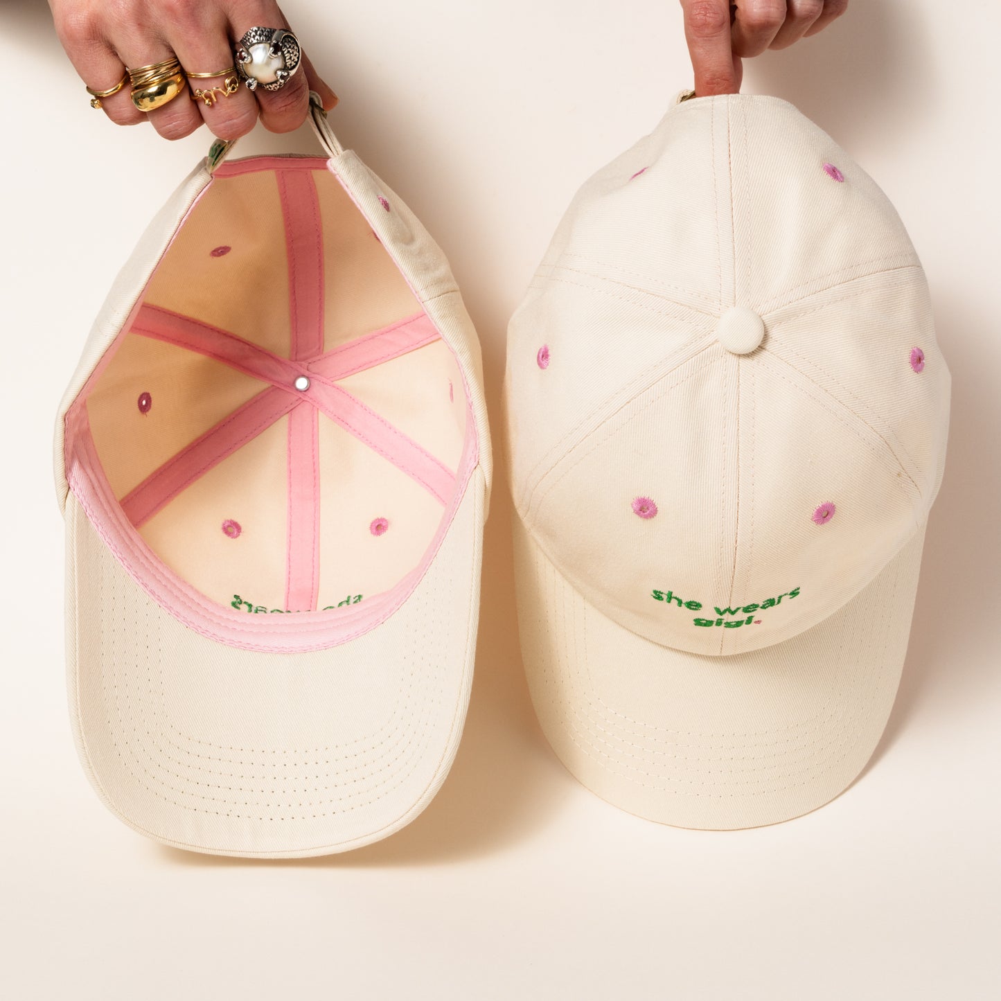 CASQUETTE SABLE "SHE WEARS GIGI".
