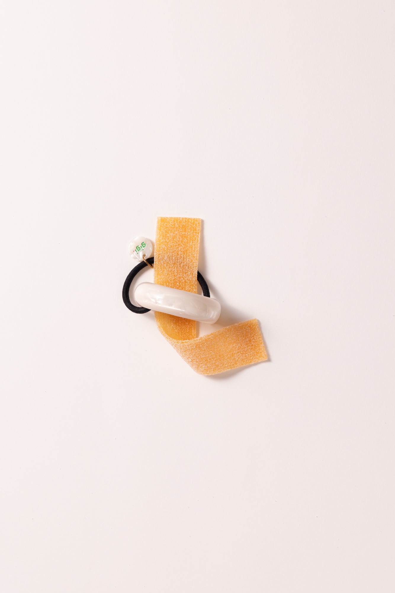 PONY CUFF NACRE.