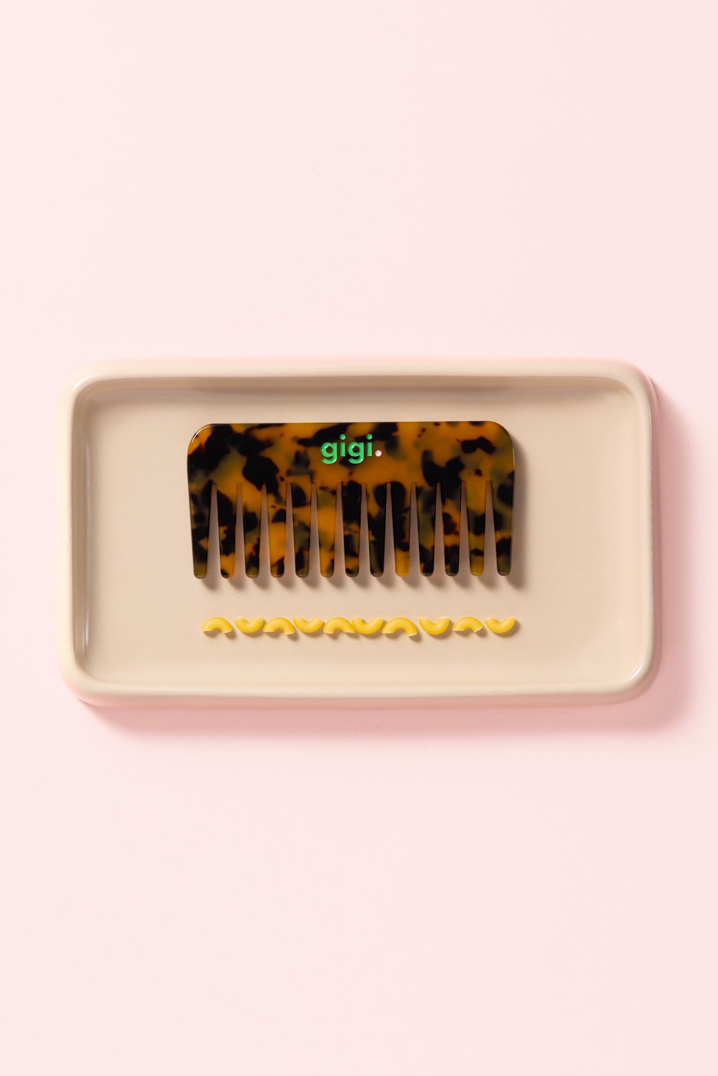 Mini pink comb