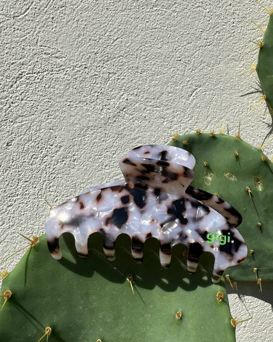 Pince banana écaille