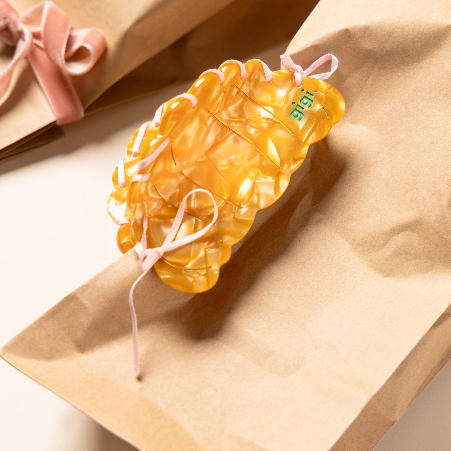 PINCE CROISSANT DORÉ