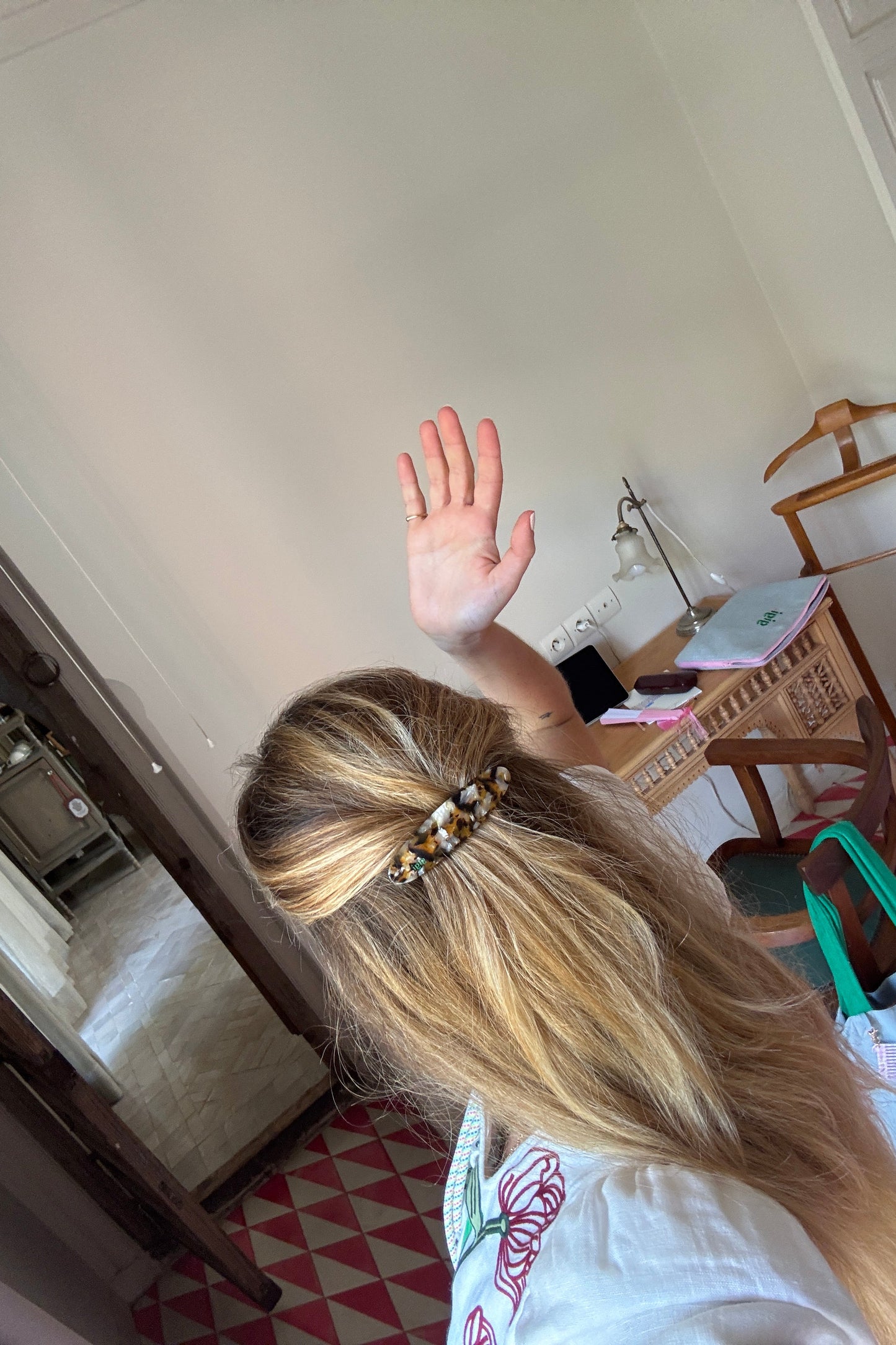 Barrette ovale sienne